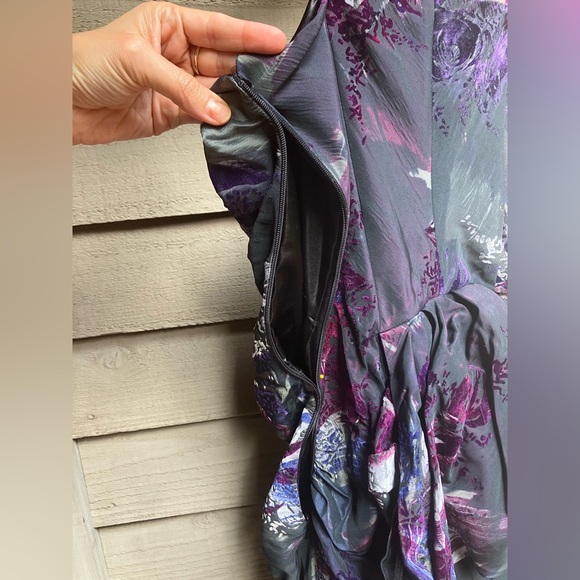 Betsey Johnson Elegant Purple & Black Dress (Zipper & area on top needs work) - Picture 3 of 5